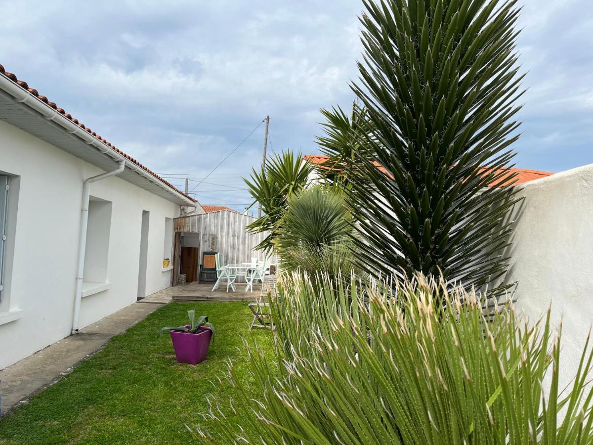 Vintage Voyage Hotel Royan Exterior photo
